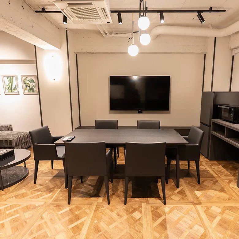 Villa Customa 上野:5F 《 翠 》SUIのキッチン＆ダイニング