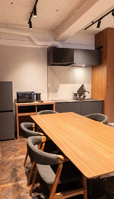 Villa Customa上野:《 蔵 》KURAのダイニング