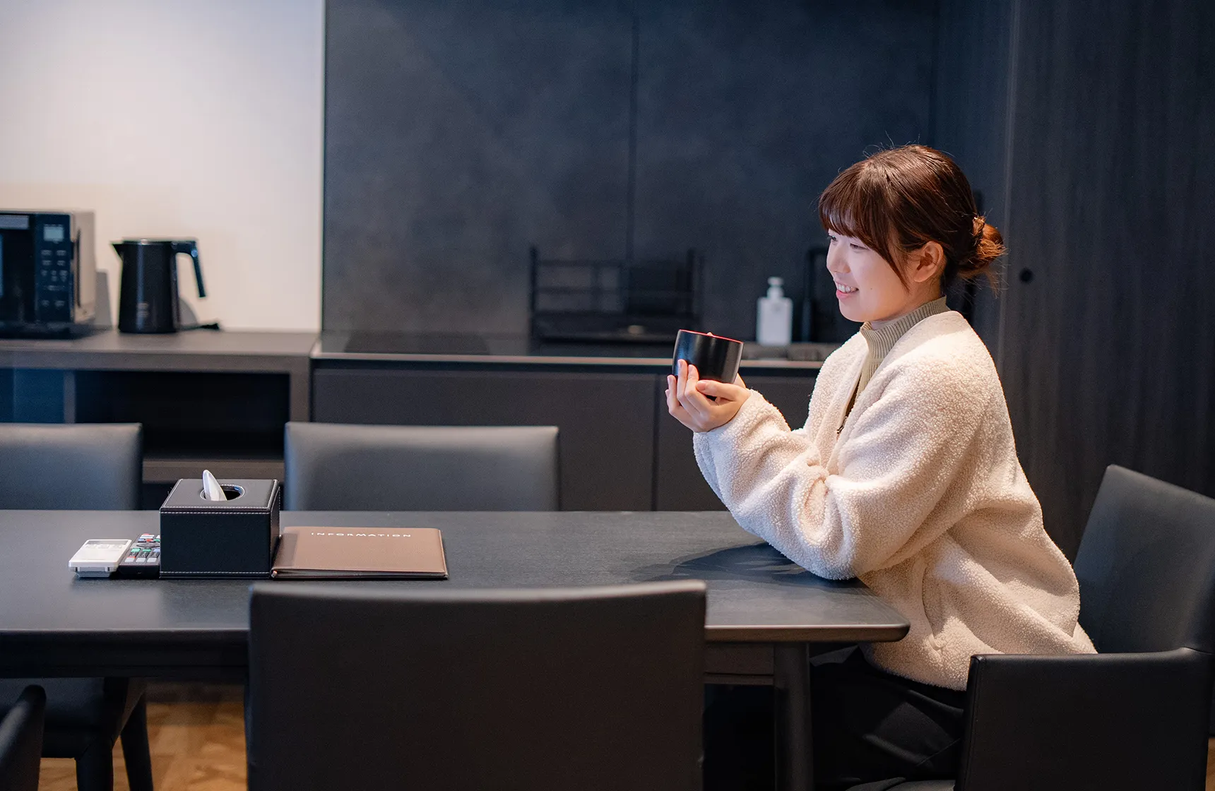 Villa Customa 上野:《 翠 》SUIのダイニング